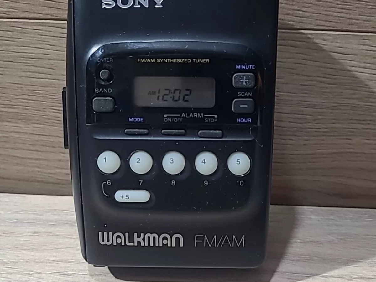 Sony Digital Radio Cassette Walkman WM FX-20 assessment and repair